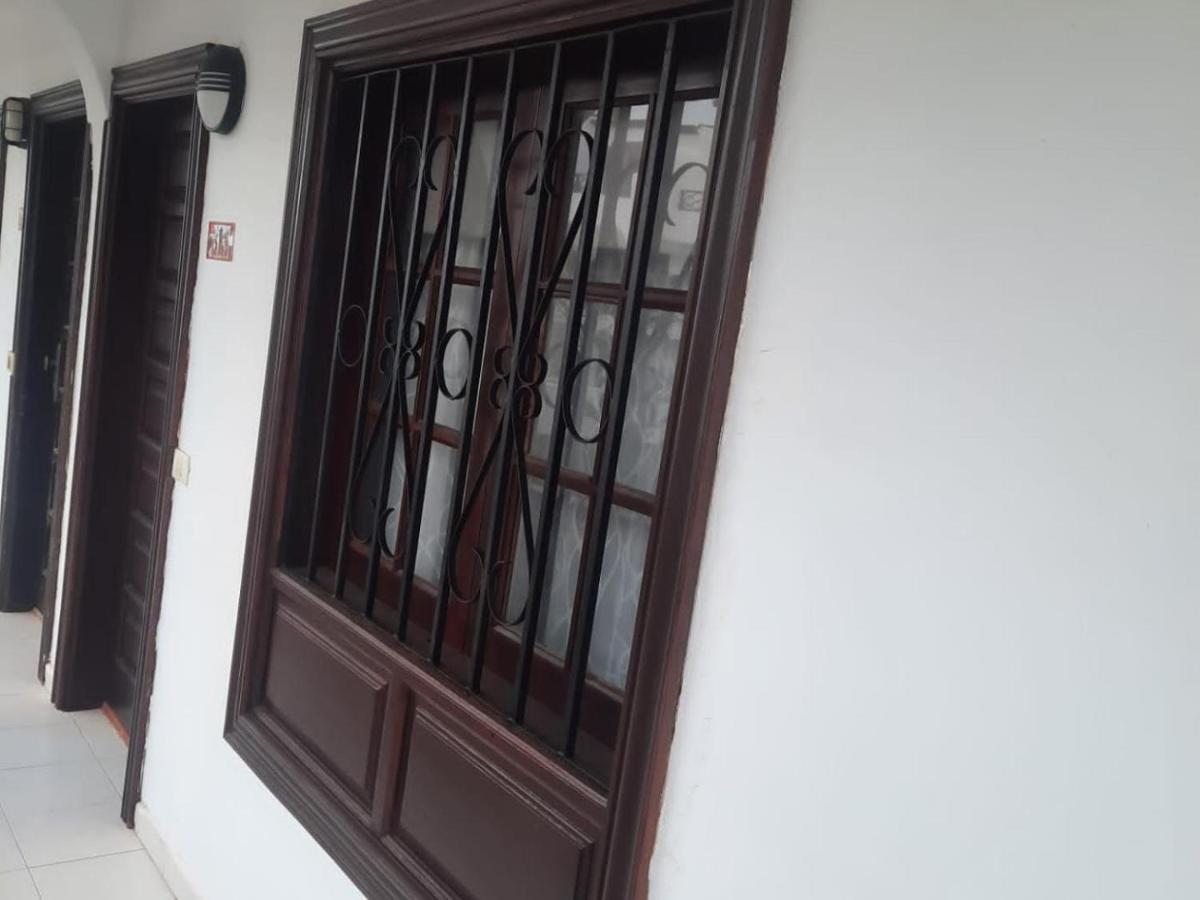 9 Amarilla Bay Holiday With Pool, Terrace Wifi طوستا ديل سيلونثيو المظهر الخارجي الصورة